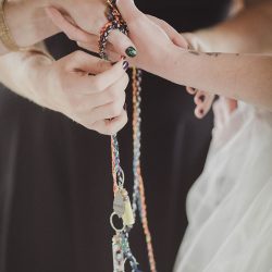 2017 10 14 Beth Kate Wedding 0233 - An Autumn witch lesbian wedding with tarot, tattoos, and beer An Autumn witch lesbian wedding with tarot, tattoos, and beer