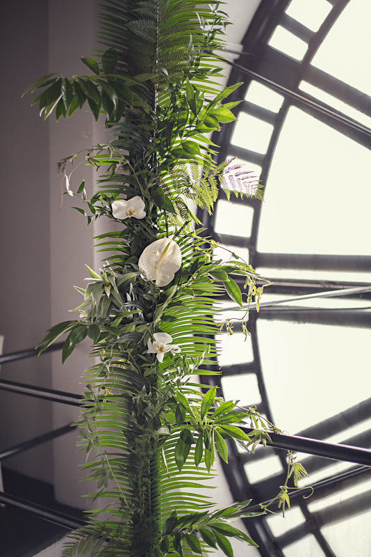 This Denver wedding inspiration channels sleek color, holiday vibes, and 420-friendly favors