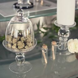 This Colorado wedding inspiration channels sleek color, holiday vibes, and 420-friendly favors