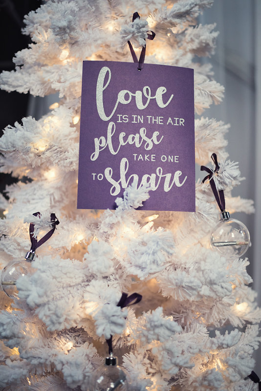 This Colorado wedding inspiration channels sleek color, holiday vibes, and 420-friendly favors