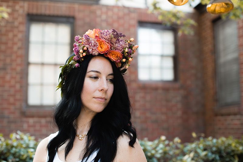 Naked cake, bbq, & a fab flower crown at this intimate Savannah backyard wedding