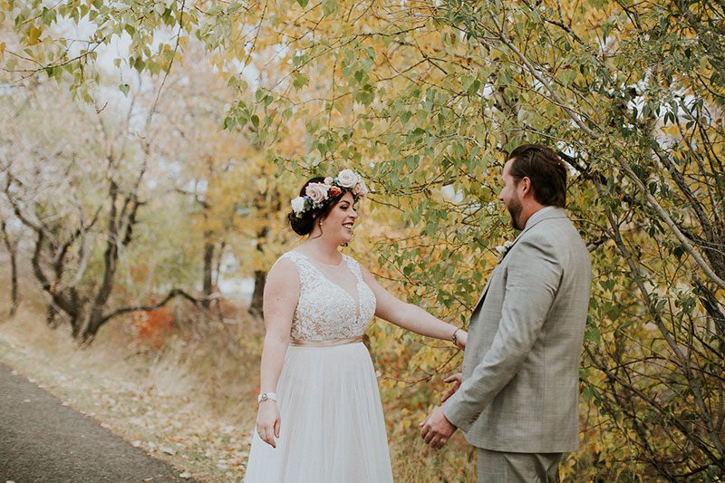 This wedding in Calgary channeled the 1970s and all its macrame glory