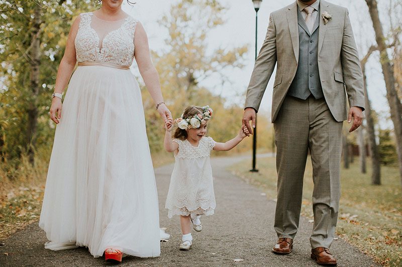 This wedding in Calgary channeled the 1970s and all its macrame glory