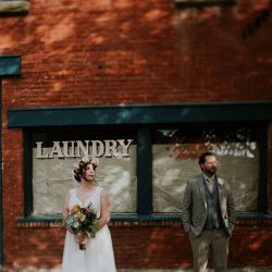 shannon andy retro macrame inspired glam wedding calgary 0103 - This wedding in Calgary channeled the 1970s and all its macrame glory This wedding in Calgary channeled the 1970s and all its macrame glory