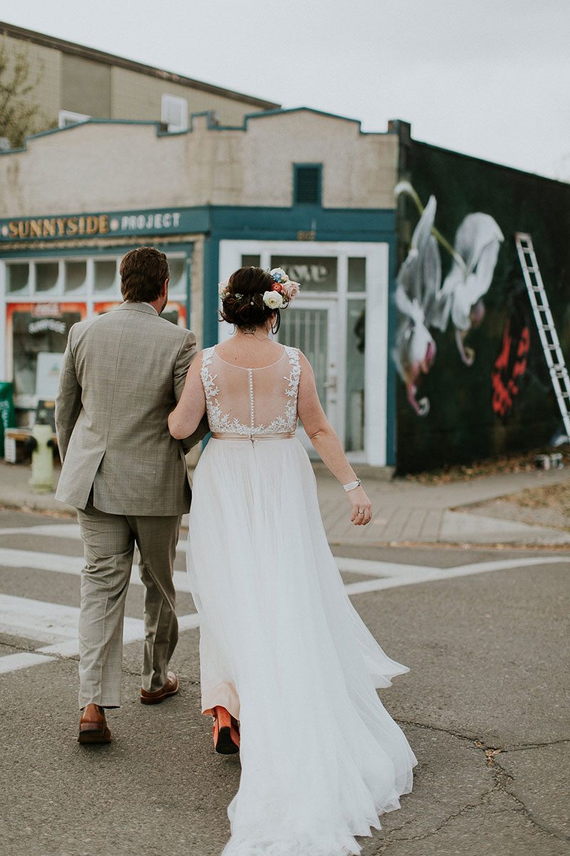 This wedding in Calgary channeled the 1970s and all its macrame glory