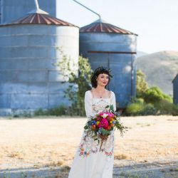 AdrianeWhitePhotography PopofPink39 low - This flowery and stylish bohemian wedding inspiration will make you long for embroidery and pops of pink This flowery and stylish boho wedding inspiration will make you long for embroidery and pops of pink