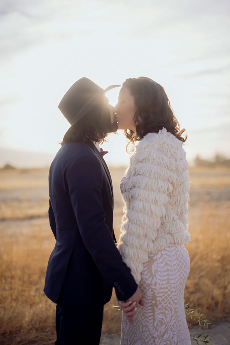 An ultra chic high-flying hot air balloon elopement over Palm Springs