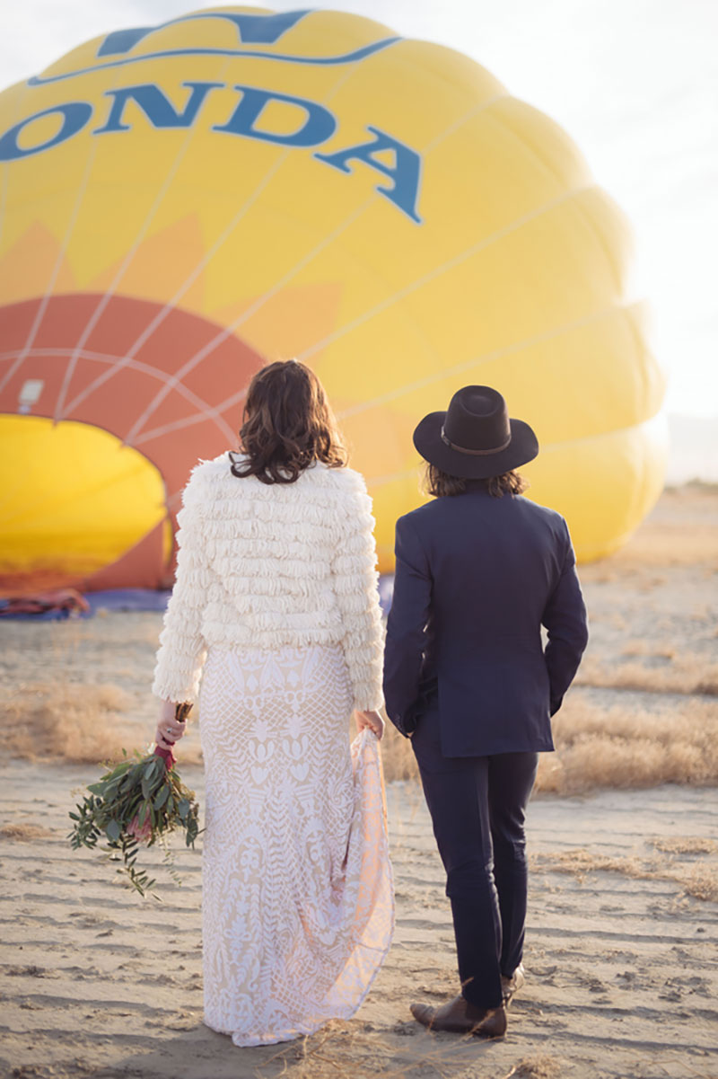 An ultra chic high-flying hot air balloon elopement over Palm Springs