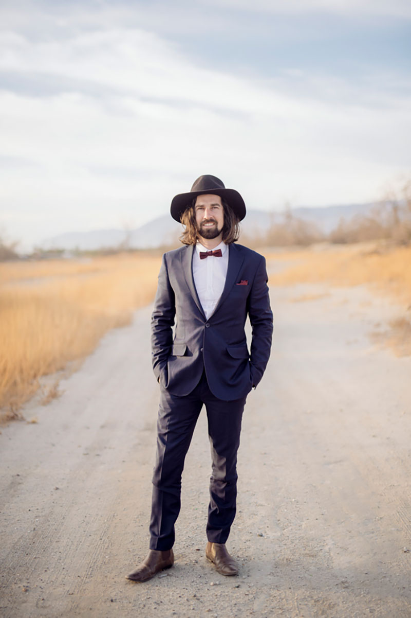 An ultra chic high-flying hot air balloon elopement over Palm Springs