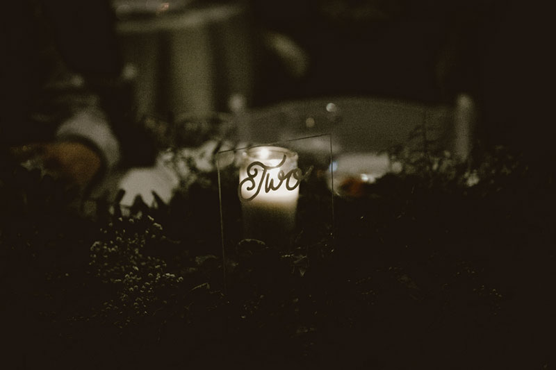 A stunningly moody Kentucky art gallery wedding with glowing details