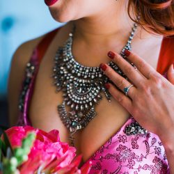 Lin Lin AngelaNelsonPhotography VibrantKukahikoEstateWedding0015 big - Pink skies and a pink dress at this glowing beach wedding in Maui Pink skies and a pink dress at this glowing beach wedding in Maui