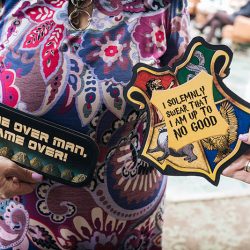 f04greenscreenuse3 - Travel through Tatooine, Middle Earth, Westeros & more at this pop culture travel-themed wedding (with April Fools pranks!) Travel through Tatooine, Middle Earth, Westeros & more at this pop culture travel-themed wedding (with April Fools pranks!)