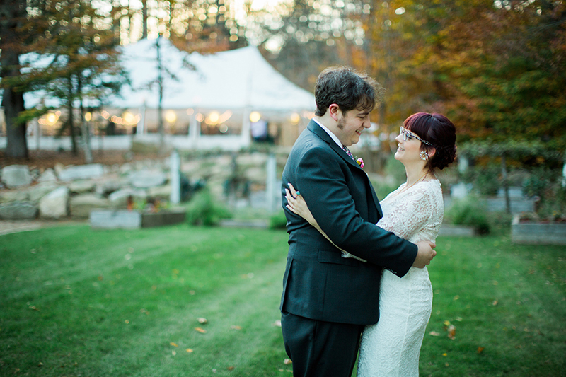 A little bit retro, a little bit punk: this woodsy wedding was all them
