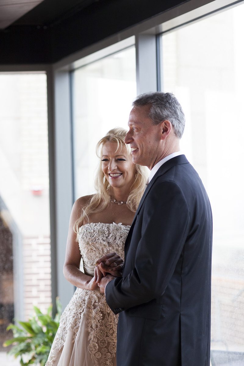 Two families become one at this intimate microwedding in Chicago