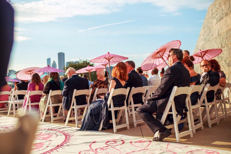 alex glenn 447 - Constellations, a dragon cake, and BEARS at this Chicago planetarium wedding Constellations, a dragon cake, and BEARS at this Chicago planetarium wedding