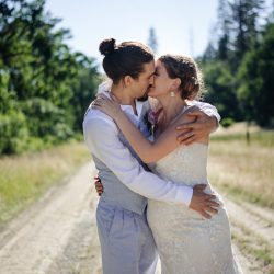 06212017 SarahMichael JuliaLuckettPhotography 280 - A rural California rock 'n' roll family wedding under the stars A rural California rock 'n' roll family wedding under the stars