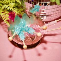 1W8A1873 - Unicorns & pink everything at this sparkly, over-the-top disco party wedding Unicorns & pink everything at this sparkly, over-the-top disco party wedding