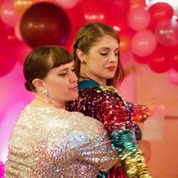 1W8A2415 - Unicorns & pink everything at this sparkly, over-the-top disco party wedding Unicorns & pink everything at this sparkly, over-the-top disco party wedding