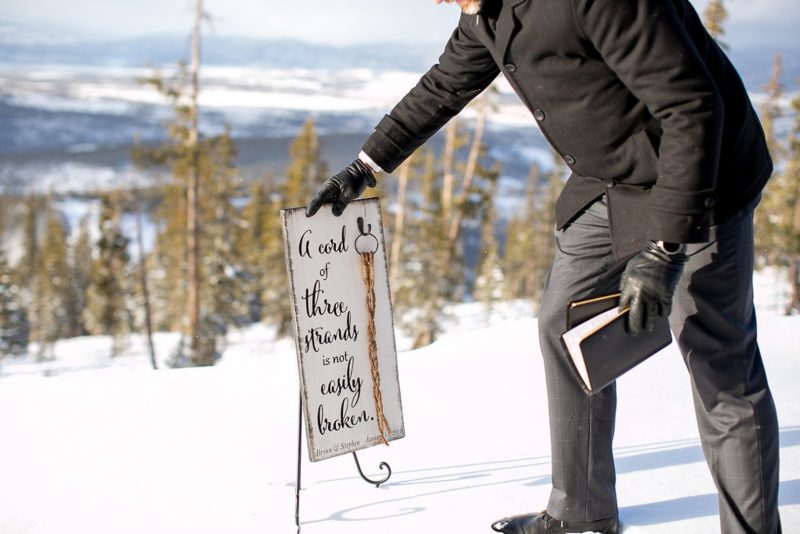 Don't miss the black gown and ski lift ride at this chilly wintry elopement 