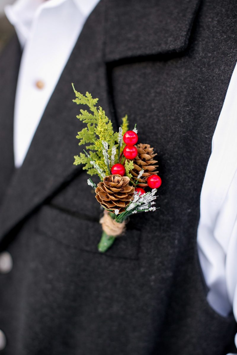 Don't miss the black gown and ski lift ride at this crisp winter elopement 