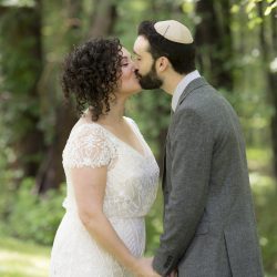 Fine Braun StudioAImages meravadam014 big - Board games, dance-offs, and inflatable unicorns: a traditional Jewish wedding with a twist Board games, dance-offs, and inflatable unicorns: a traditional Jewish wedding with a twist