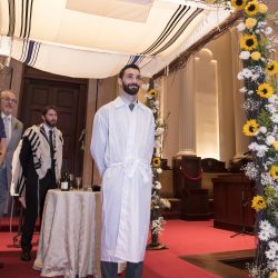 Fine Braun StudioAImages meravadam079 big - Board games, dance-offs, and inflatable unicorns: a traditional Jewish wedding with a twist Board games, dance-offs, and inflatable unicorns: a traditional Jewish wedding with a twist