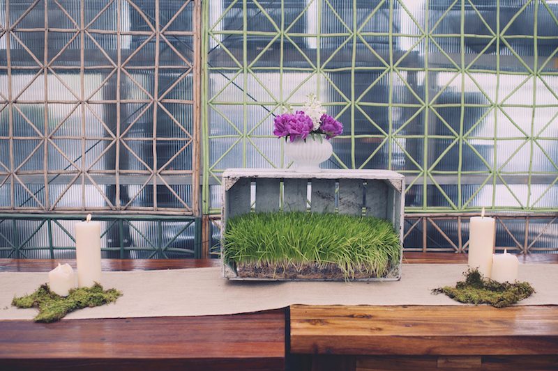 An intimate wedding in Pennsylvania with splashes of DIYed color