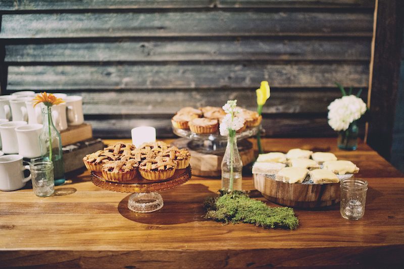 An intimate wedding in Pennsylvania with splashes of DIYed color