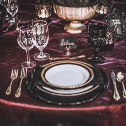 GothicWedding 078 - Goth gone LUXE with sparkle, faux fur, and rich reds at this goth wedding inspiration Goth gone LUXE with sparkle, faux fur, and rich reds at this goth wedding inspiration