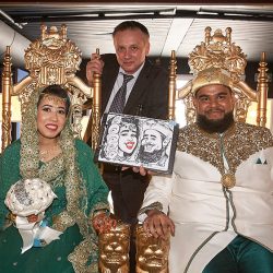 This pair got married in the same room at the groom's parents... 37 years later!
