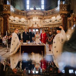 210132 28381d01 f5ed 4c62 a10e 793d2e4fd495 - Traditional Romanian Orthodox meets LA party at this art deco wedding Traditional Romanian Orthodox meets LA party at this art deco wedding