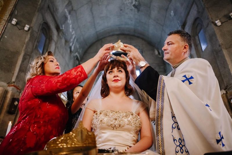 Traditional Romanian Orthodox meets LA party at this art deco wedding