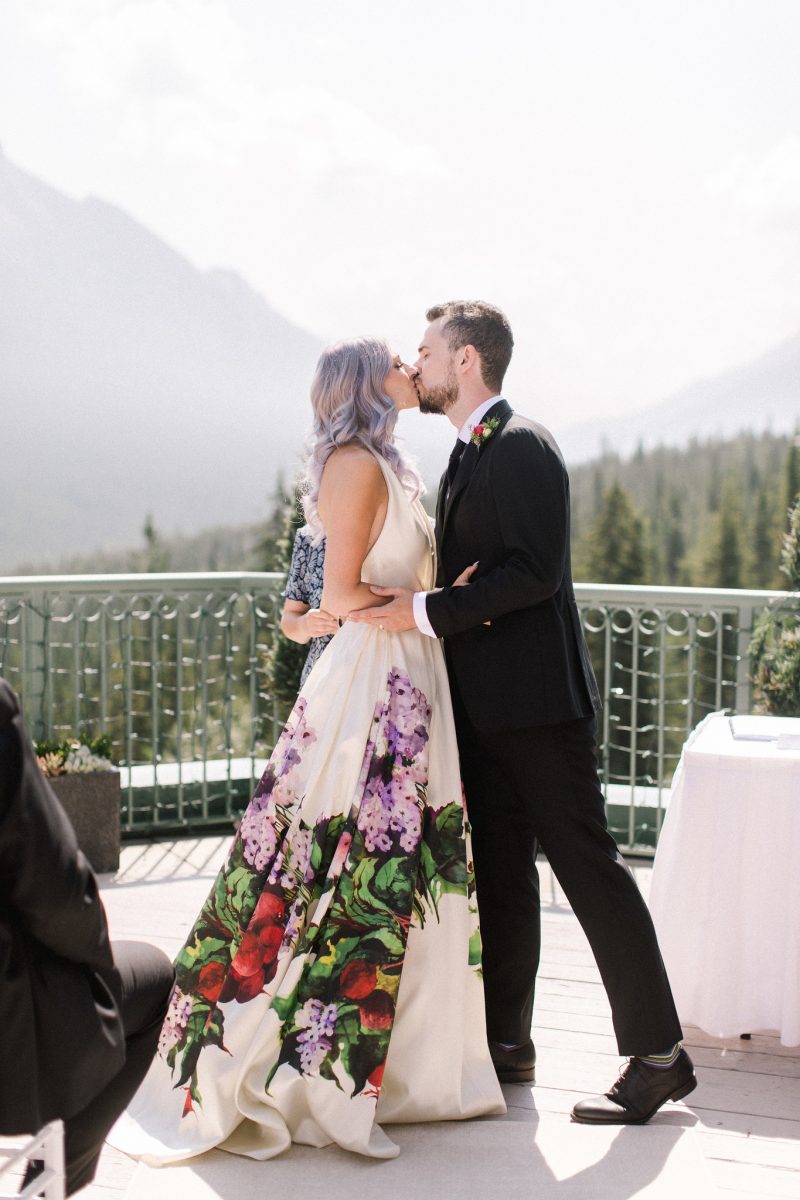 Get ready to lose you shit after seeing this Rocky Mountain radish realness wedding
