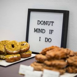 MAC 2268 - Mardi Gras meets Chicago at this stunning donuts and dogs wedding Mardi Gras meets Chicago at this stunning donuts and dogs wedding