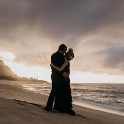 tam hq 114 - NYC to Hawaii: this pair self-united at their elopement in Oahu NYC to Hawaii: this pair self-united at their Hawaiian elopement