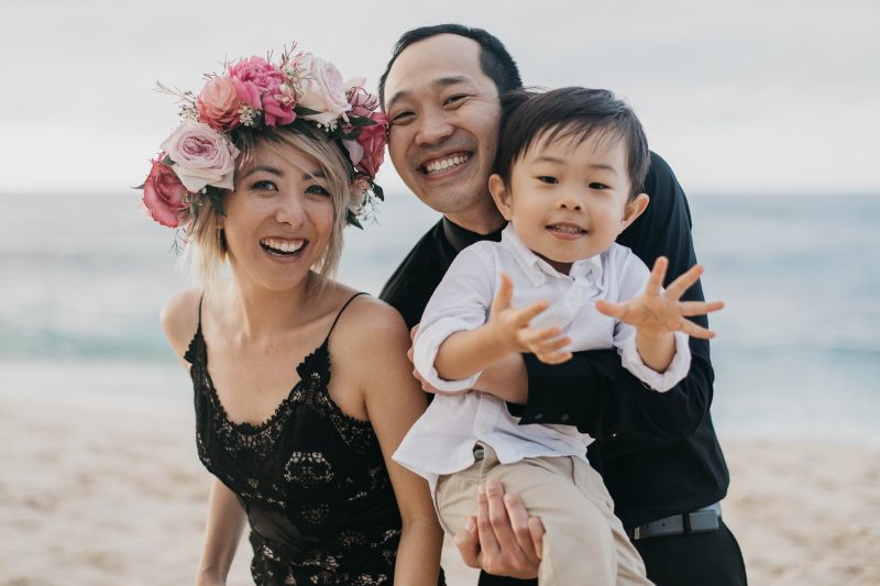 NYC to Hawaii: this pair self-united at their Hawaiian elopement