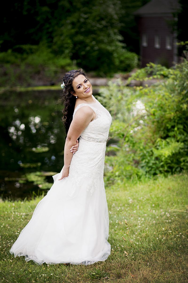 Bookworms and gamer girls marry in style in New York