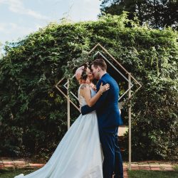 367A0164 - Blueberries & strawberry pink hair at this berry sweet handmade wedding in Arkansas Blueberries & strawberry pink hair at this berry sweet handmade wedding in Arkansas