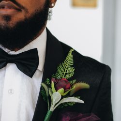 ChettaraTPhotography Halloween Wedding 3307 - Venus flytraps and forever love at this haunting inspiration wedding Venus flytraps and forever love at this haunting inspiration wedding