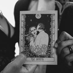 ChettaraTPhotography Halloween Wedding 3373 - Venus flytraps and forever love at this haunting inspiration wedding Venus flytraps and forever love at this haunting inspiration wedding