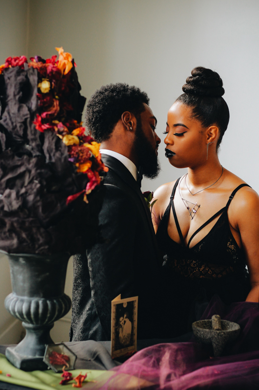Venus flytraps and forever love at this goth wedding shoot