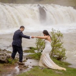 SM Iceland 431 - It poured at this rainy Iceland wedding and we wouldn't want it any other way It poured at this misty wedding and we wouldn't want it any other way