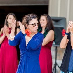 Grab a microbrew for this casual fall brewery wedding