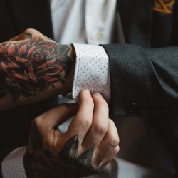 1R8A7817 - This creative & edgy wedding combined ultra glam with street art and ring tattoos This edgy Chicago wedding combined ultra glam with street art and ring tattoos