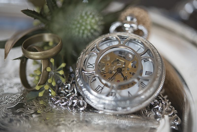 Industrial chic vibes at this vintage-inspired two-groom wedding inspiration