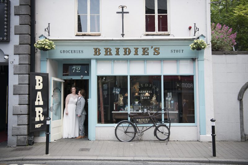 This Irish theatre wedding was Art Deco meets '80s dance party meets musical theater
