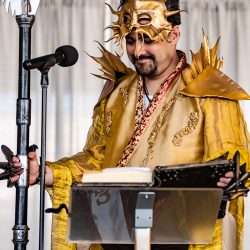 LizzyCasey 338 - Disney villains meet classic heroes at this high fantasy wedding Disney villains meet classic heroes at this high fantasy wedding