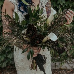 RoniRosePhotography OffbeatBrideRealWedding 13 - Vintage style & geometric touches at this vintage garage wedding Vintage style & geometric touches at this vintage garage wedding