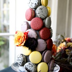TristaMajaPhotography 6E8A0695 big - Vivid colors meet goth chic at this moody & quirky wedding inspiration Vivid colors meet goth chic at this moody & quirky wedding inspiration