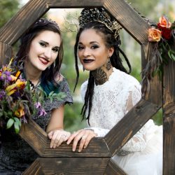 TristaMajaPhotography 6E8A1530 big - Vivid colors meet goth chic at this moody & quirky wedding inspiration Vivid colors meet goth chic at this moody & quirky wedding inspiration